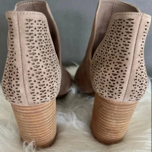 Antonio Melani Heeled Booties - Picture 3 of 5